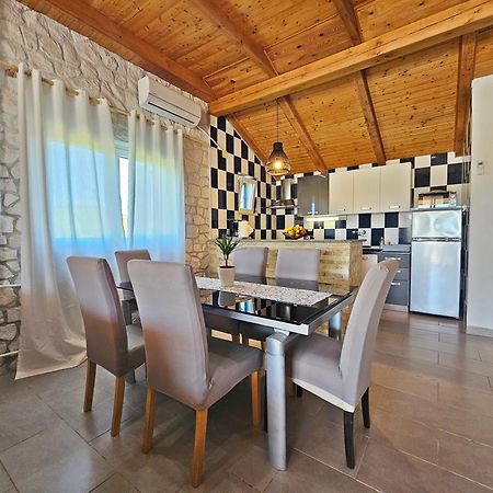 הוילה Gornji Seget Flamingo - House With Private Pool מראה חיצוני תמונה